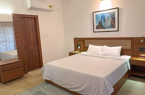 Inna House | Lahari by Hireavilla - Chic 4BR Beachfront Villa