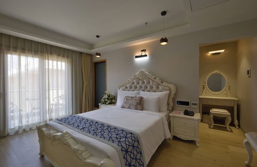 Dahanu Hotel | Treat Beach Resort & Spa