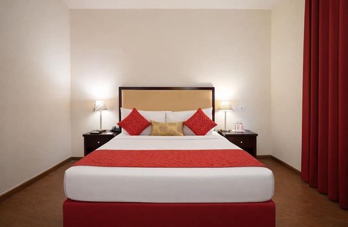 Sector 14 Hotel | Hotel Amber Palace