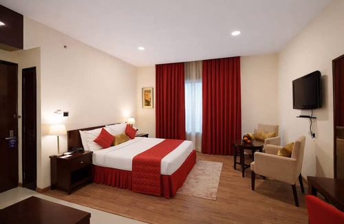 Sector 14 Hotel | Hotel Amber Palace