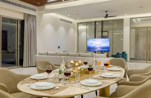 Delhi Villa | Elivaas Levante Farms 5 BHK Villa