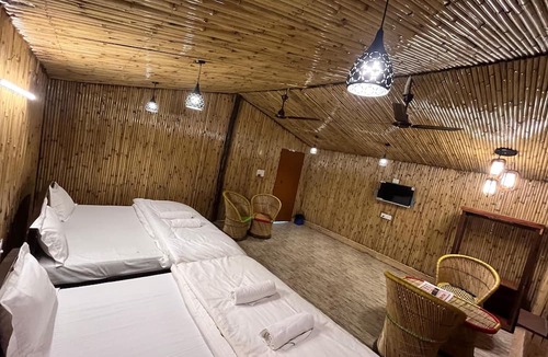 Vrindavan Hotel | Radhika Resort