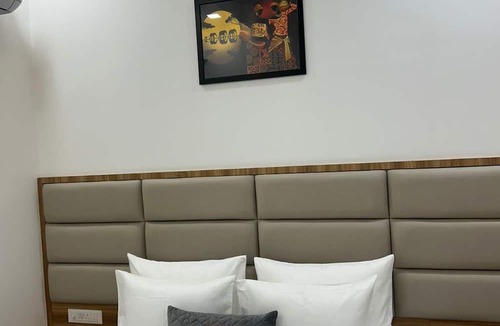 Shri Madhopur Hotel | Mastiff Select Aparajita
