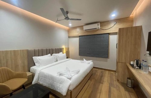 Bhubaneshwar Hotel | Hotel Cosmos