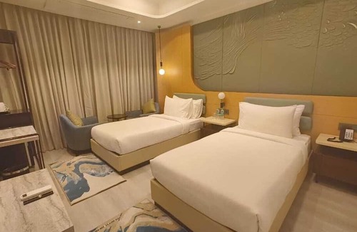 Ujjain Hotel | VARAY GRANDE