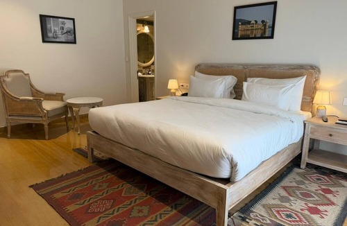 Vidhyadhar Nagar Hotel | Ramat Niwas by Kutani Stays