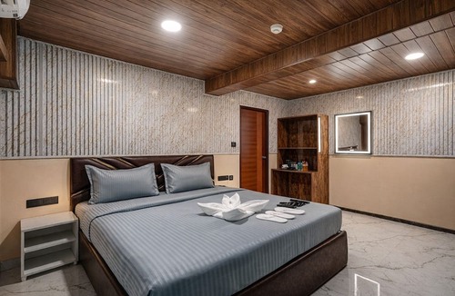5th Block Hotel | Hotel Rism Suites Koramangala