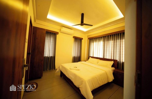 Perintalmanna Hotel | Spezio Luxurious Apartments
