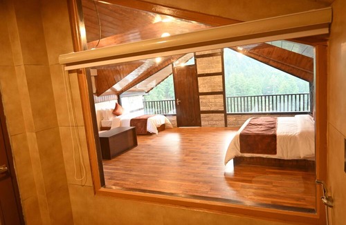 Jagatsukh Hotel | Manali Se - Your Home in the Pines