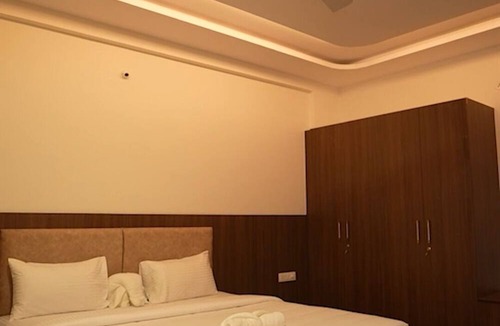 Kolar Hotel | R2B GRAND RAYAN RAM BHAVAN