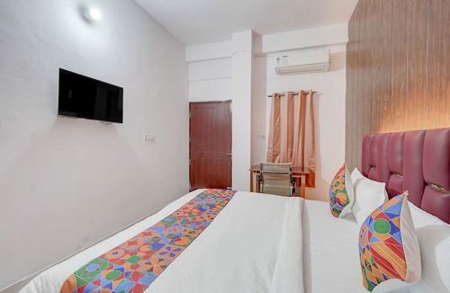 Lucknow Hotel | Fabhotel Tree View Residency