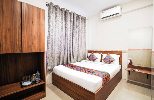 5th Block Hotel | Fabhotel Raayara Bliss