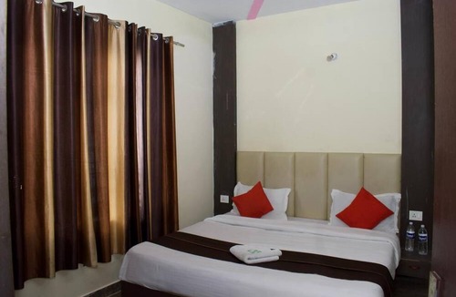 Shyamkhet Hotel | Hotel Dark Clouds