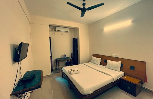 Adyar Hotel | HOTEL IHAM PARADISE