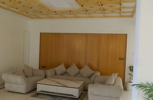 Haraiya Hotel | THE HOLY AWADH HOTEL