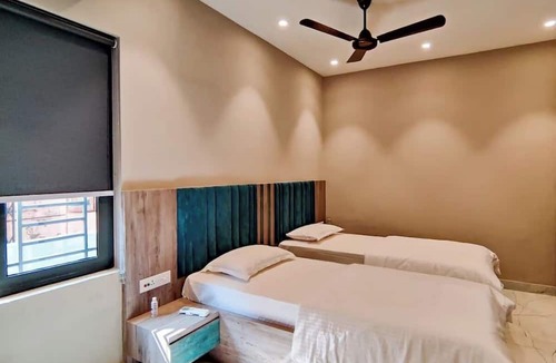 Salt Lake Hotel | Stay by Insata Hospitality - Kolkata