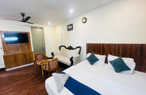 New Delhi Hotel | Roomshala Hotel Green Valley