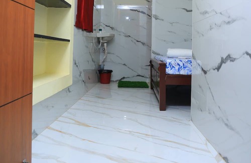 Sholinghur Hotel | RR RESIDENCY RANIPET