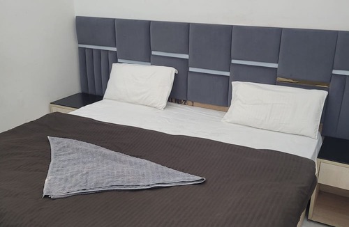 South West Hotel | Roomshala Hotel Scorpio