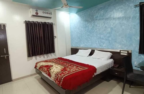 Daulatabad Hotel | Hotel Mrunal Palace