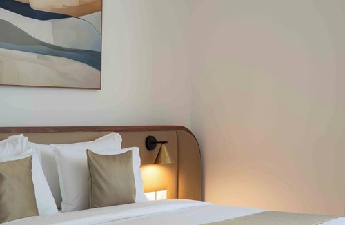 Nedumbassery Hotel | Castelo Inn