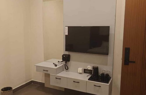 Kuvempu Nagara Hotel | Hotel Diyanvi