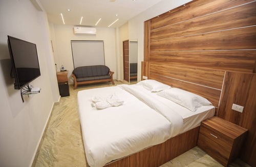 Thalassery Hotel | Kanak Residency Thalassary