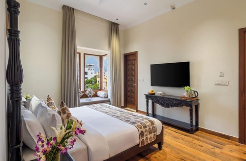 Shavri Colony Hotel | The Classic Crown Udaipur - A Luxury Hotel by Lake Pichola