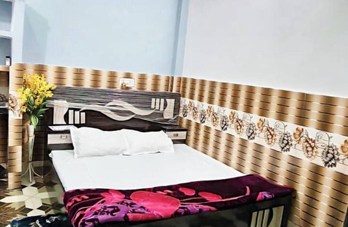 Ayodhya Hotel | Nirmala Sadan Homestay Ayodhya