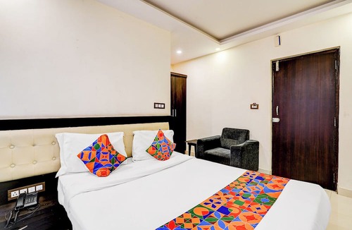 Jayanagar Hotel | Via Royal Regalia Inn - Jayanagar