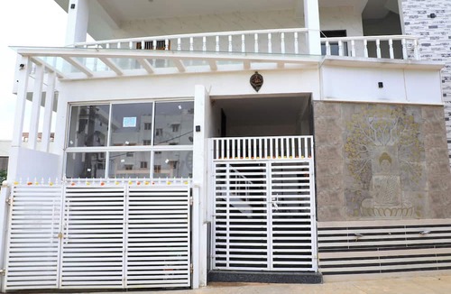 Sahakar Nagar Hotel | La Bendición