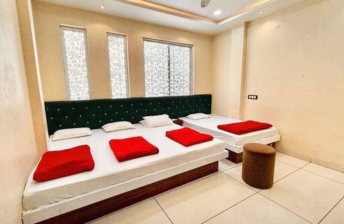 Ujjain Hotel | Hotel Suncity - near All main Places