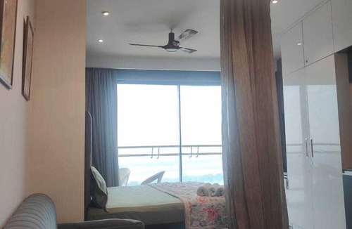 Noida Apartment | Luxury Stay Supernova