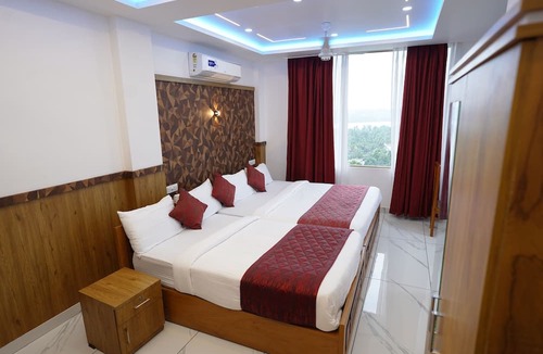 Parassinikadavu Hotel | Parassini Tourist Home