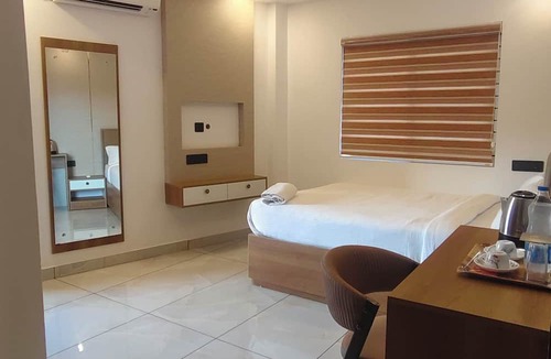 Edapalli Hotel | Pepper Coast Luxury Business Hotel