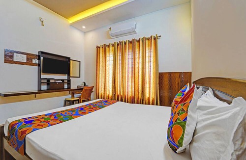 Coimbatore Hotel | Fabhotel Raja Residency