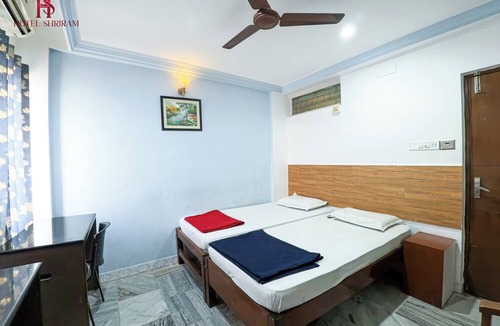Periamet Cabin | Hotel Shriram