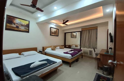 Bhowanipore Hotel | Hotel Goldenkey