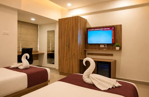 Kadubeesanahalli Hotel | The Nexus