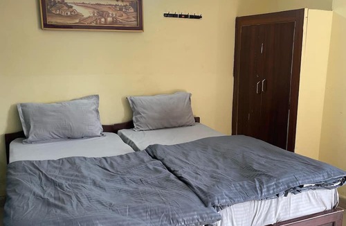 Srinagar Colony Hotel | Nandini Guest House