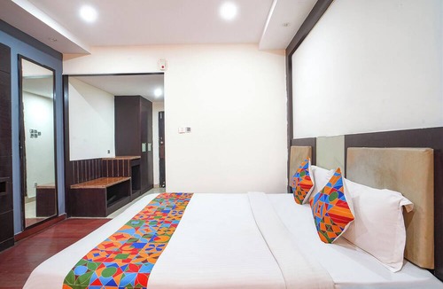 Miyapur Hotel | Fabhotel Namo Stay Inn