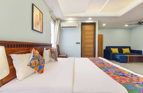 Raja Park Hotel | Fabhotel Pink Palace Raja Park