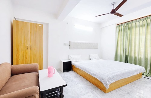 Tallital Hotel | Hotel Shah Guest House Nainital