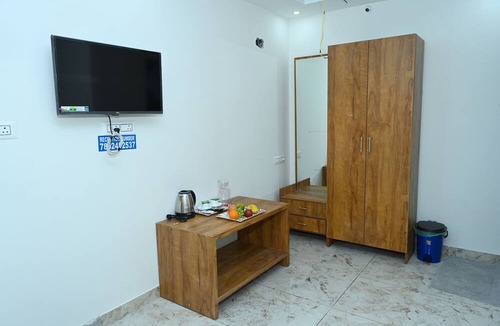 Bengaluru Hotel | Banaras Rooms