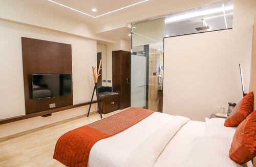 Jalgaon Hotel | Hotel Royal Palace