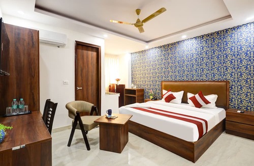 Jasola Hotel | Hotel The Venice- Near Indraprastha Apollo Hospital