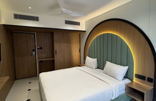 Mysore Hotel | Yuvraj Landmark