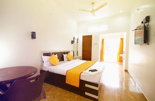 Yercaud Hotel | BLUEBELL HOLIDAY INN