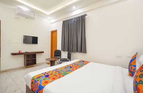 Marathahalli Hotel | FabHotel Airport Stay Inn - Near Kempegowda Airport