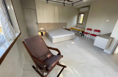 Mumbai Hotel | MAHUAA BUNGLOW